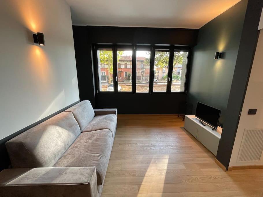 Bnb Capital Milano Central Station - Black Buitenkant foto